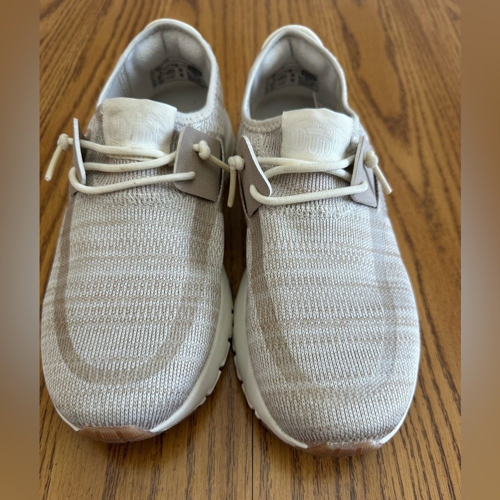 Hey Dude Light Tan Knit Shoes 6W